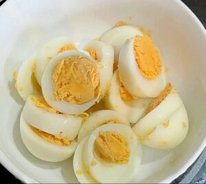 boil, peel and cut your eggs just like this