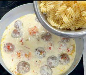 add the pater to the cream