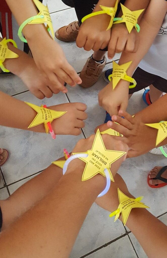 Hand Out Fun Party Awards