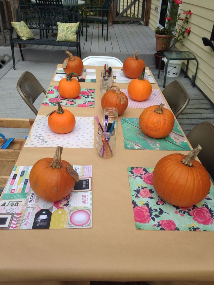 Set Up a Pumpkin Sticker Bar