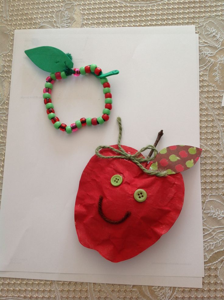Apple Craft and Storytime Activity
