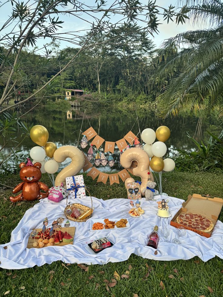 Organize a Surprise Birthday Picnic